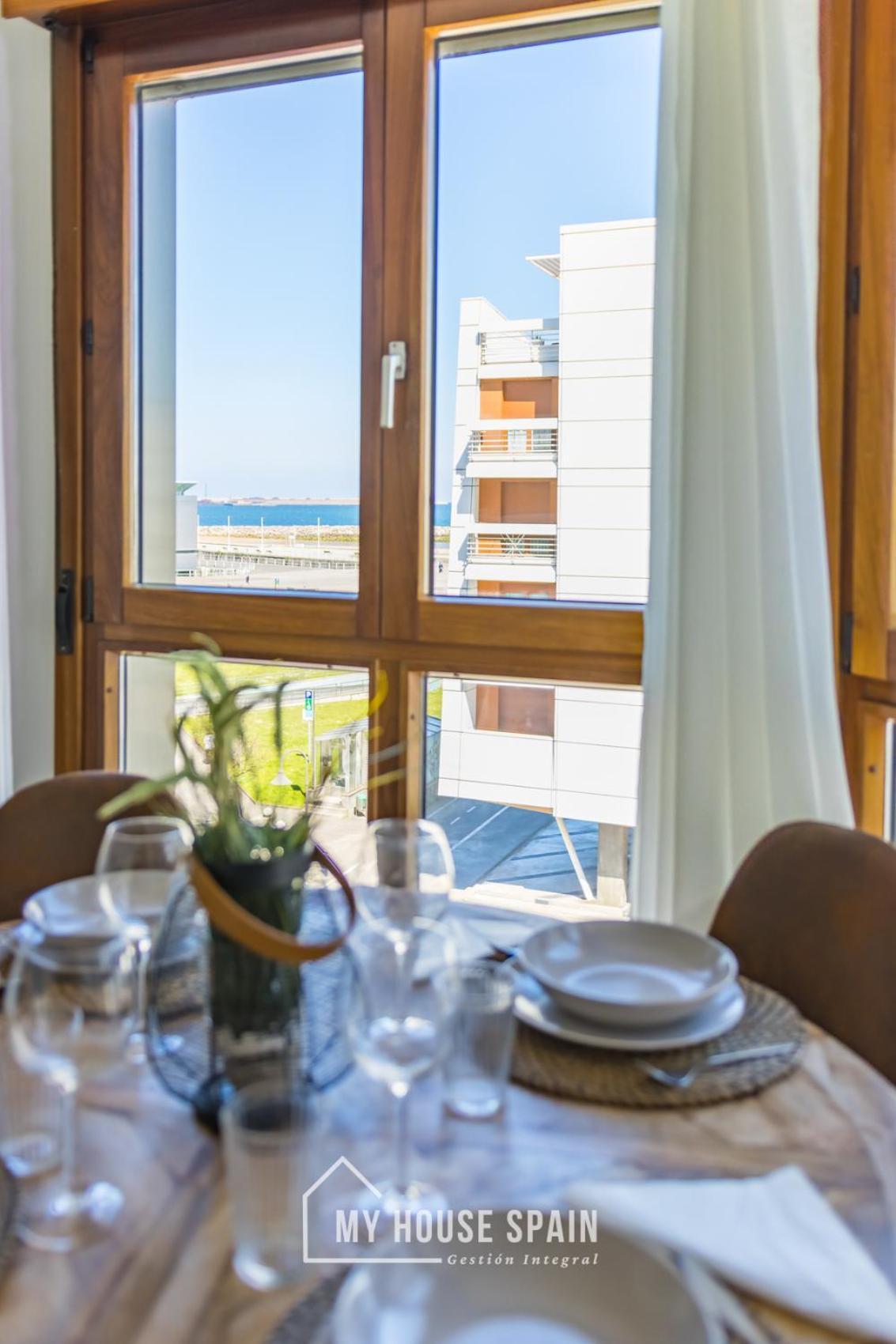 Myhousespain - Playa De Poniente, Con Vistas Al Mar Y Parking Gratuito Gijón Exteriér fotografie